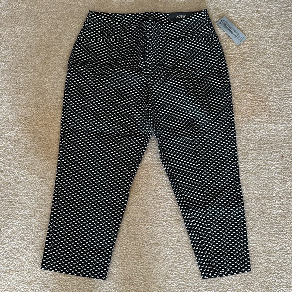 NWT APT 9 Capri